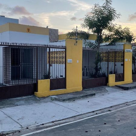 Vila Casa Compacta No Prive Coqueiral Com Garagem Recife Exteriér fotografie